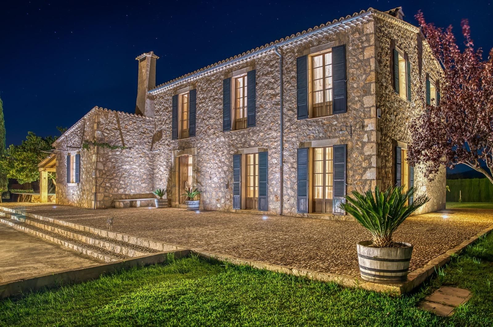 Exterior view of House or chalet to rent in Binissalem  with Air Conditioner, Heating and Private garden