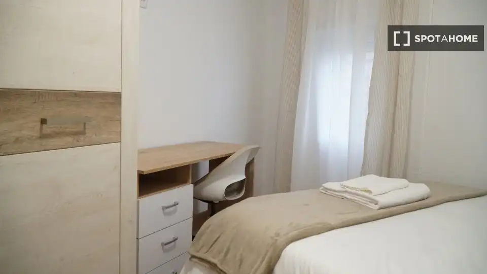 Habitación en Els Orriols
