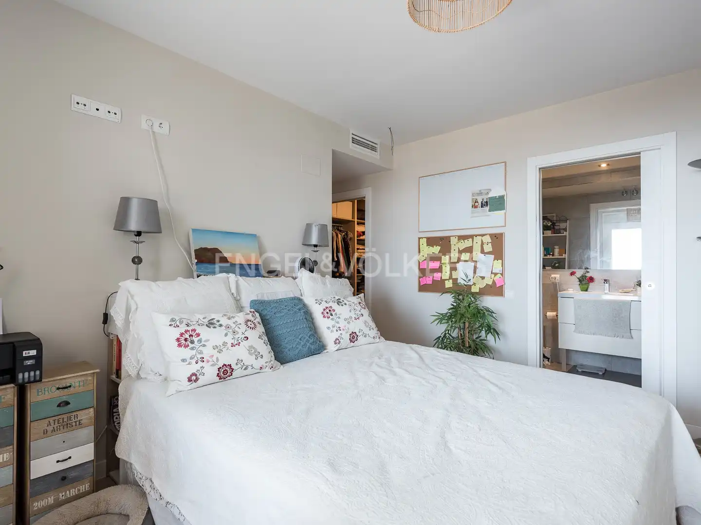 Bedroom of Flat for sale in Barcelona  with Air Conditioner, Heating and Parquet flooring