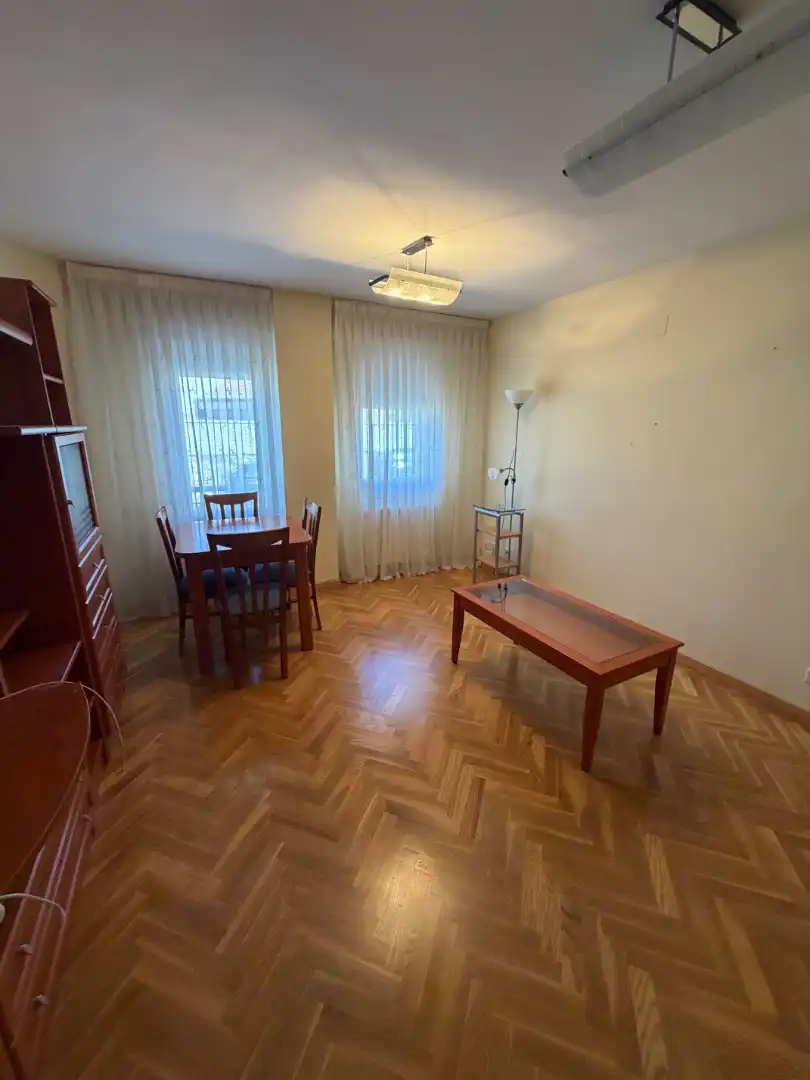 Esszimmer von Erdgeschoss zur Miete in La Lastrilla  mit Heizung, Parkett und Terrasse