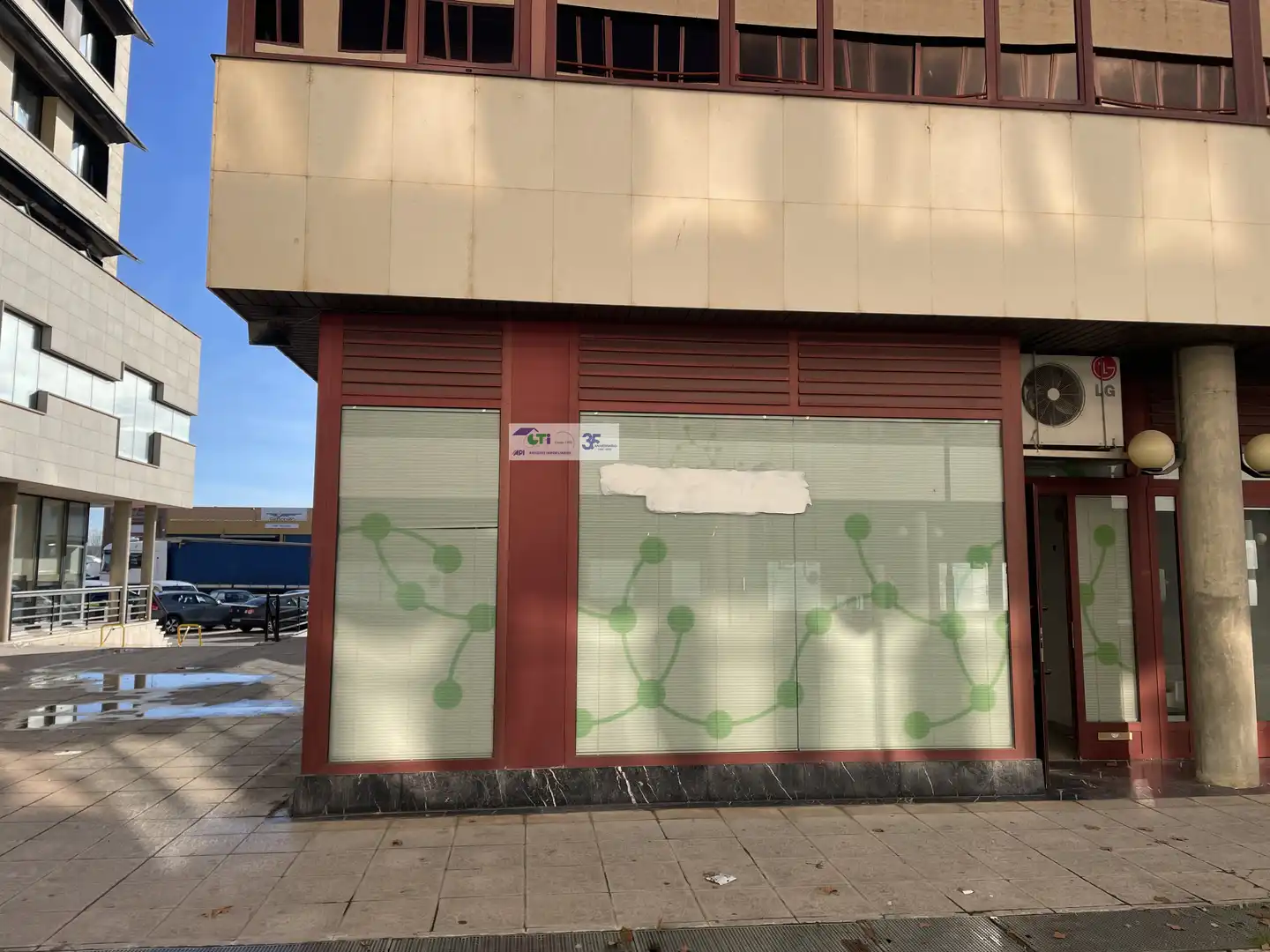 Vista exterior de Local de alquiler en Zaragoza