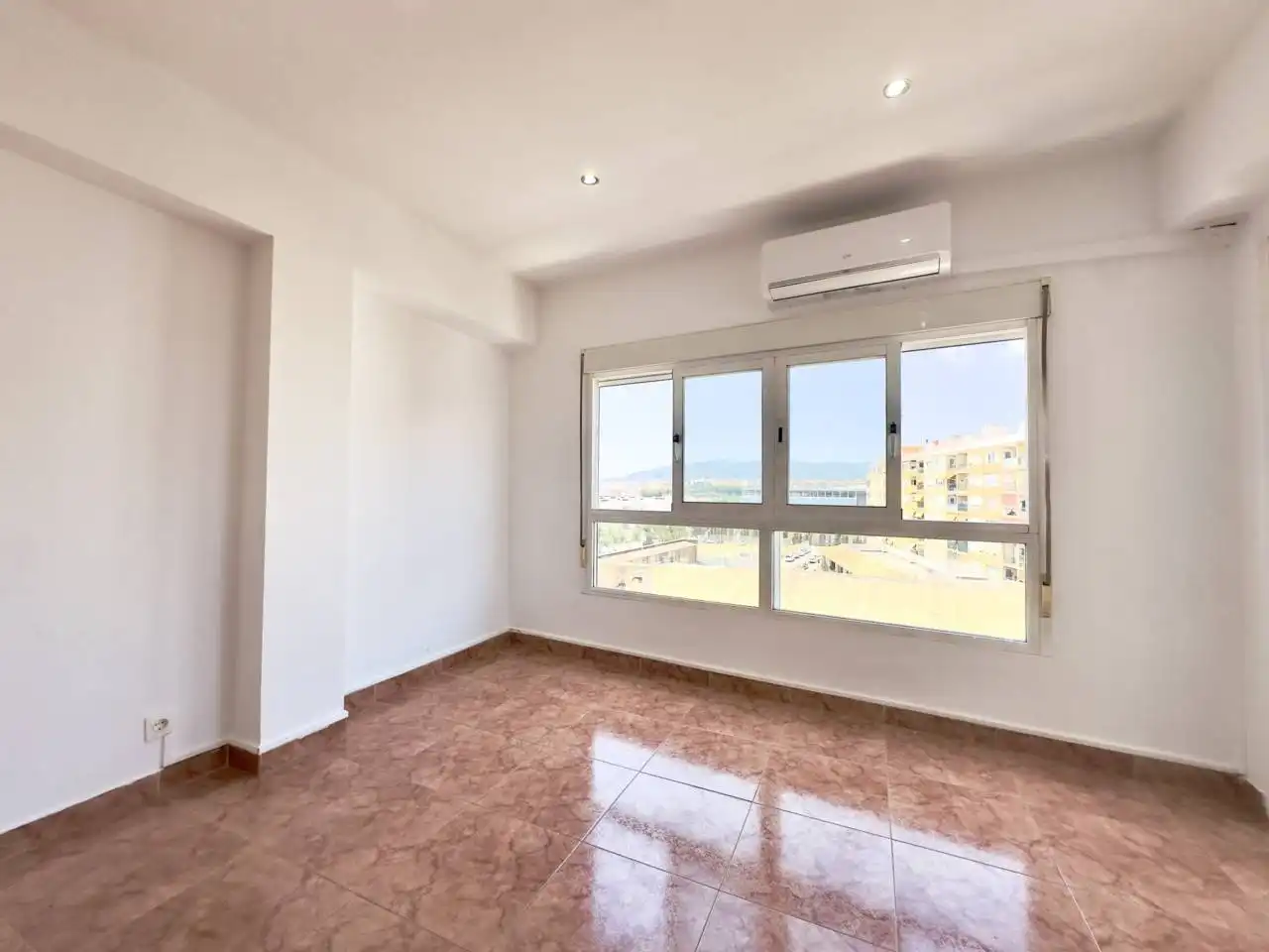 Schlafzimmer von Wohnung zum Verkauf in  Palma de Mallorca mit Klimaanlage, Heizung und Balkon