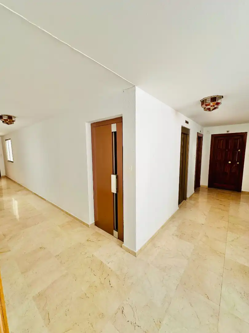 Wohnung zur Miete in Granada mit Heizung, Möbliert und Waschmaschine