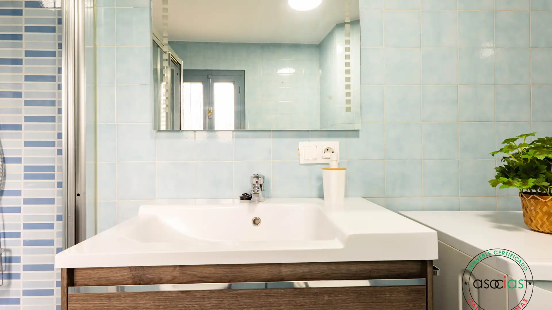 Bany de Casa o xalet en venda en Grado amb Calefacció i Traster