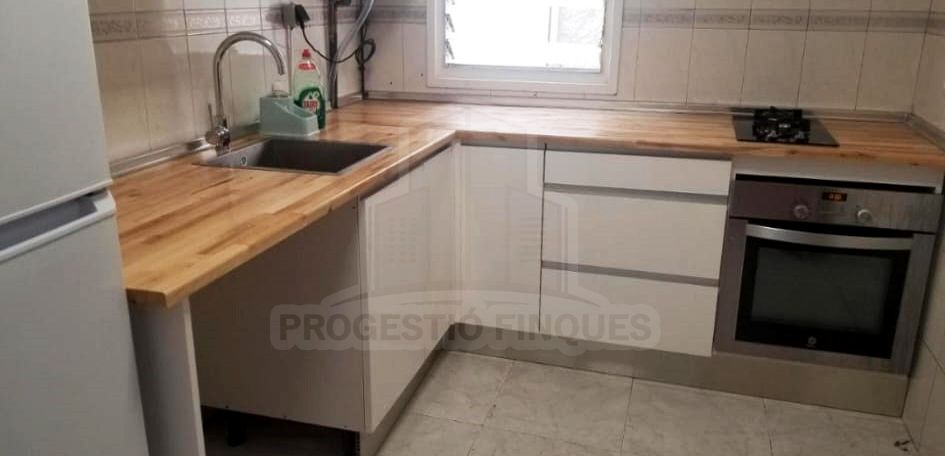 Kitchen of Flat for sale in Salou  with Oven and Balcony