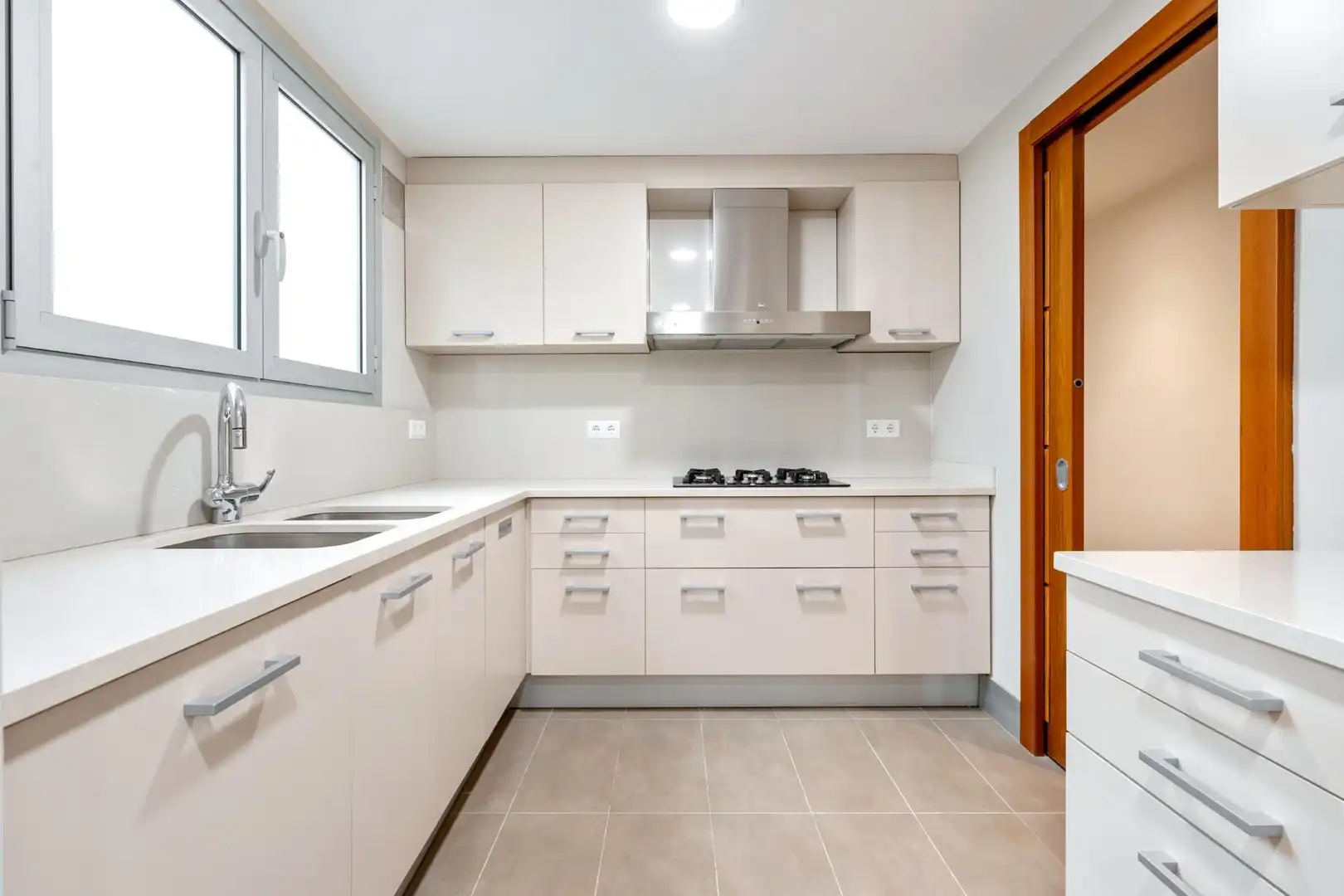 Kitchen of Flat for rent in Tarragona  with Air Conditioner, Heating and Terrace