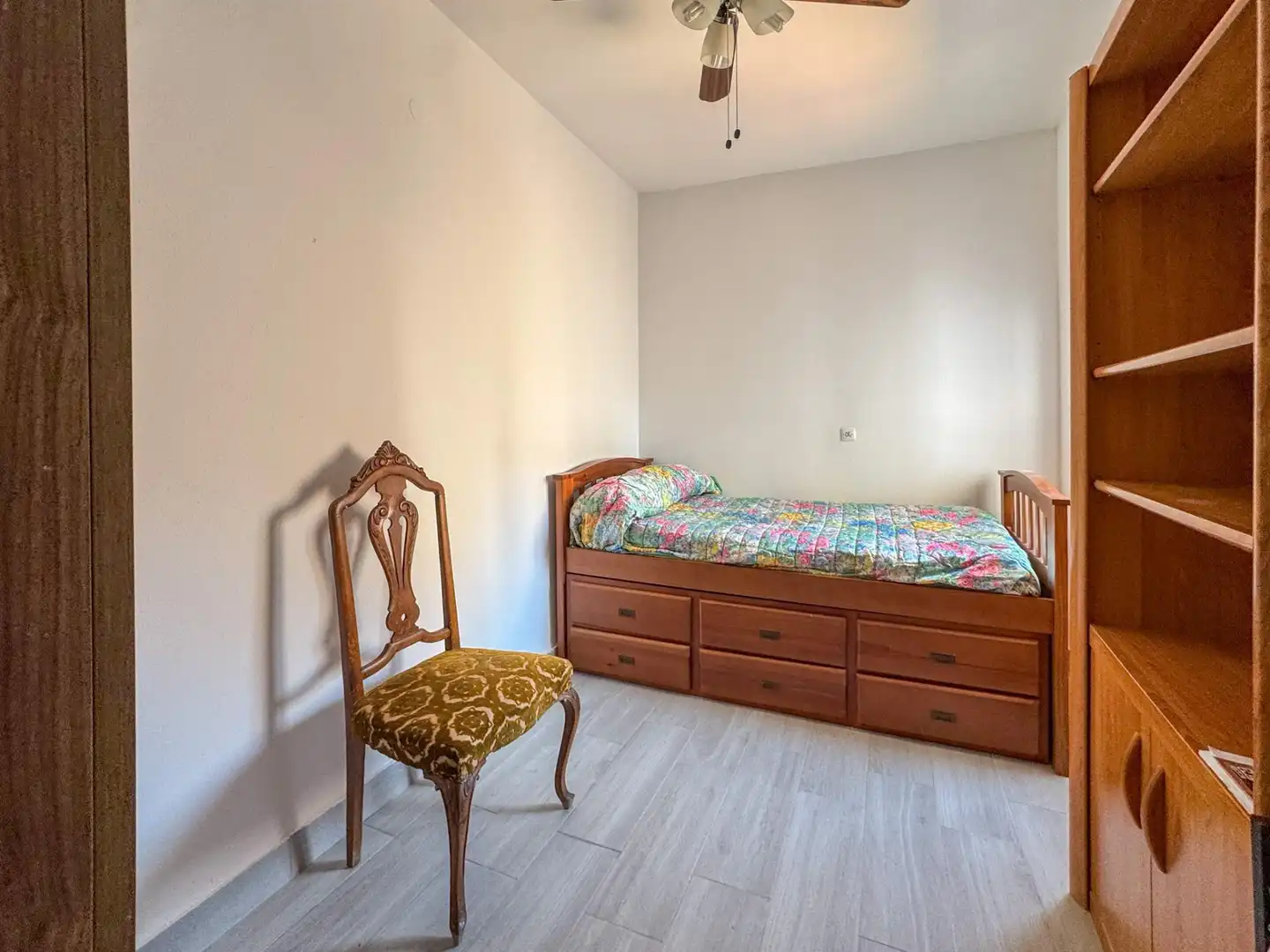 Habitación de Piso de alquiler en Alicante / Alacant con Amueblado y Balcón