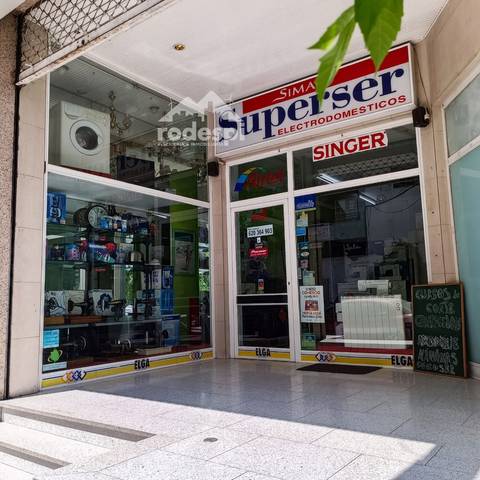 Local comercial en Alquiler en Ponteareas