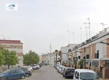 Casa-chalet en Venta en Calle CAMILO JOSE CELA en Las Cabezas de San Juan