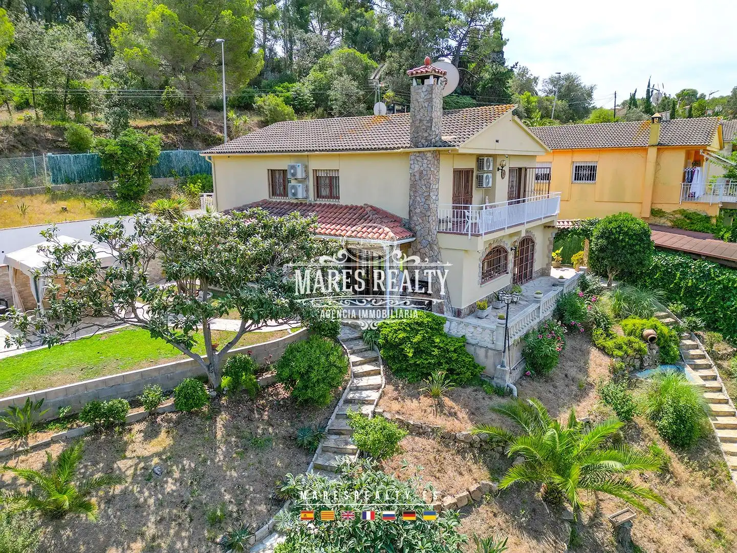 Außenansicht von Haus oder Chalet zum Verkauf in Lloret de Mar mit Klimaanlage, Heizung und Privatgarten