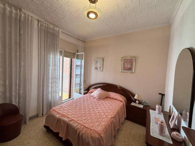 Piso en Venta en Calle SANTS en Sants-Badal