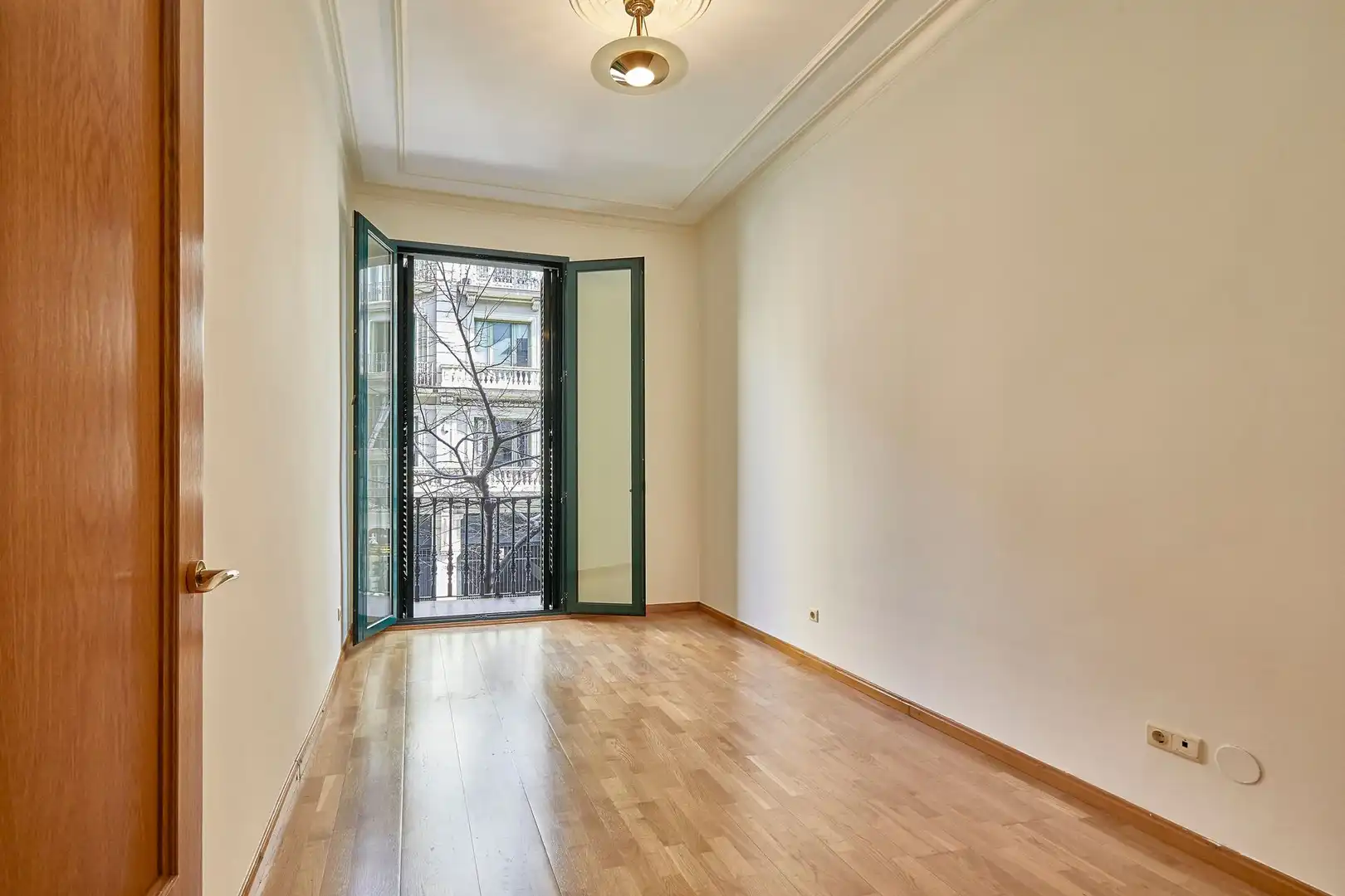 Balcony of Apartments for sale in Barcelona  with Air Conditioner, Terrace and Balcony