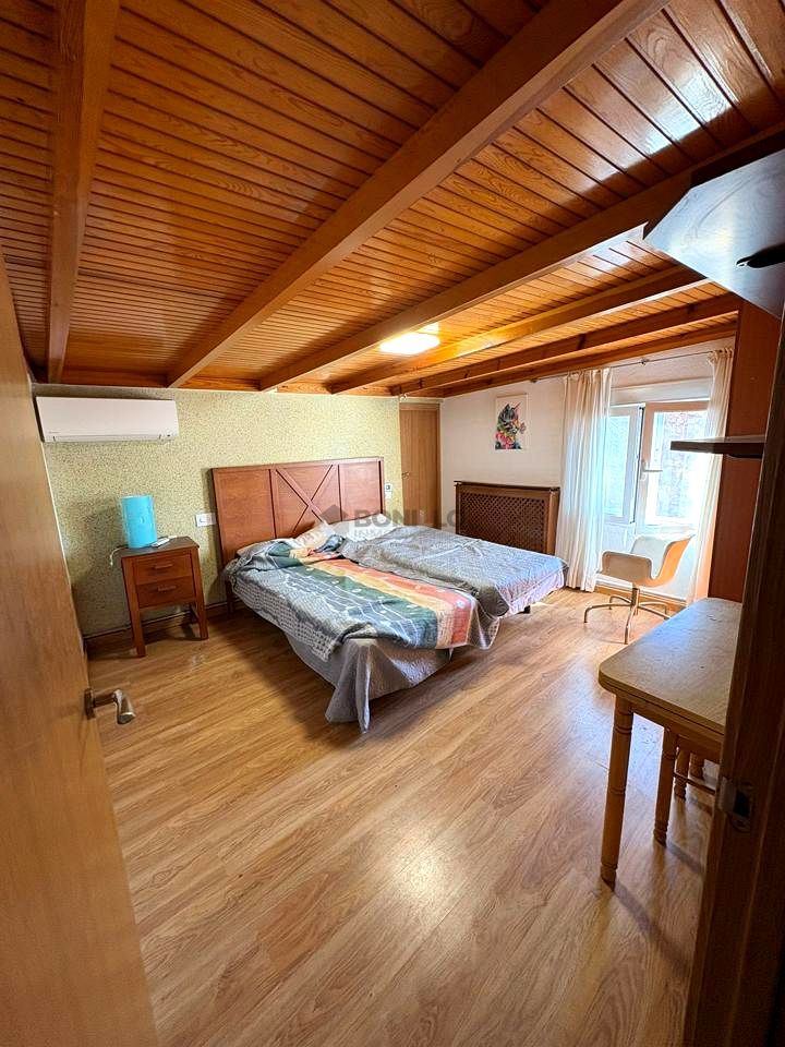 Bedroom of Flat to share in Cella  with Air Conditioner, Parquet flooring and Terrace