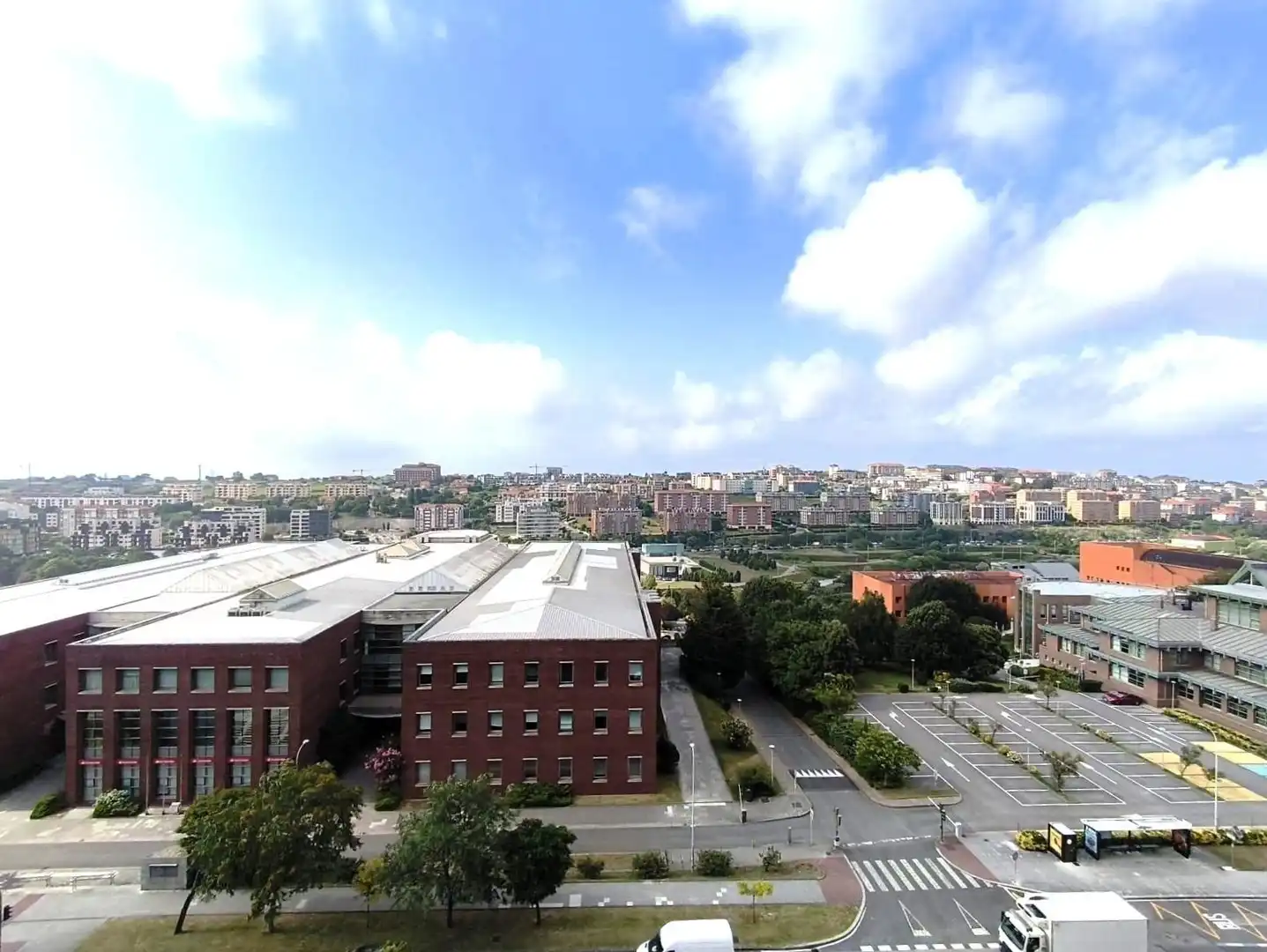 Vista exterior de Pis de lloguer en Santander amb Calefacció i Moblat