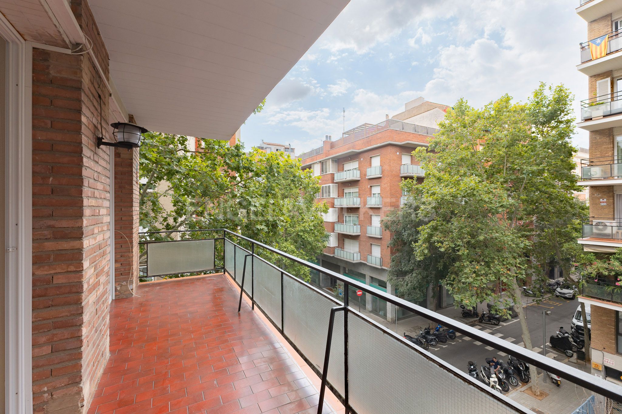 Terraza de Apartamento en venta en  Barcelona Capital con Calefacción, Parquet y Balcón