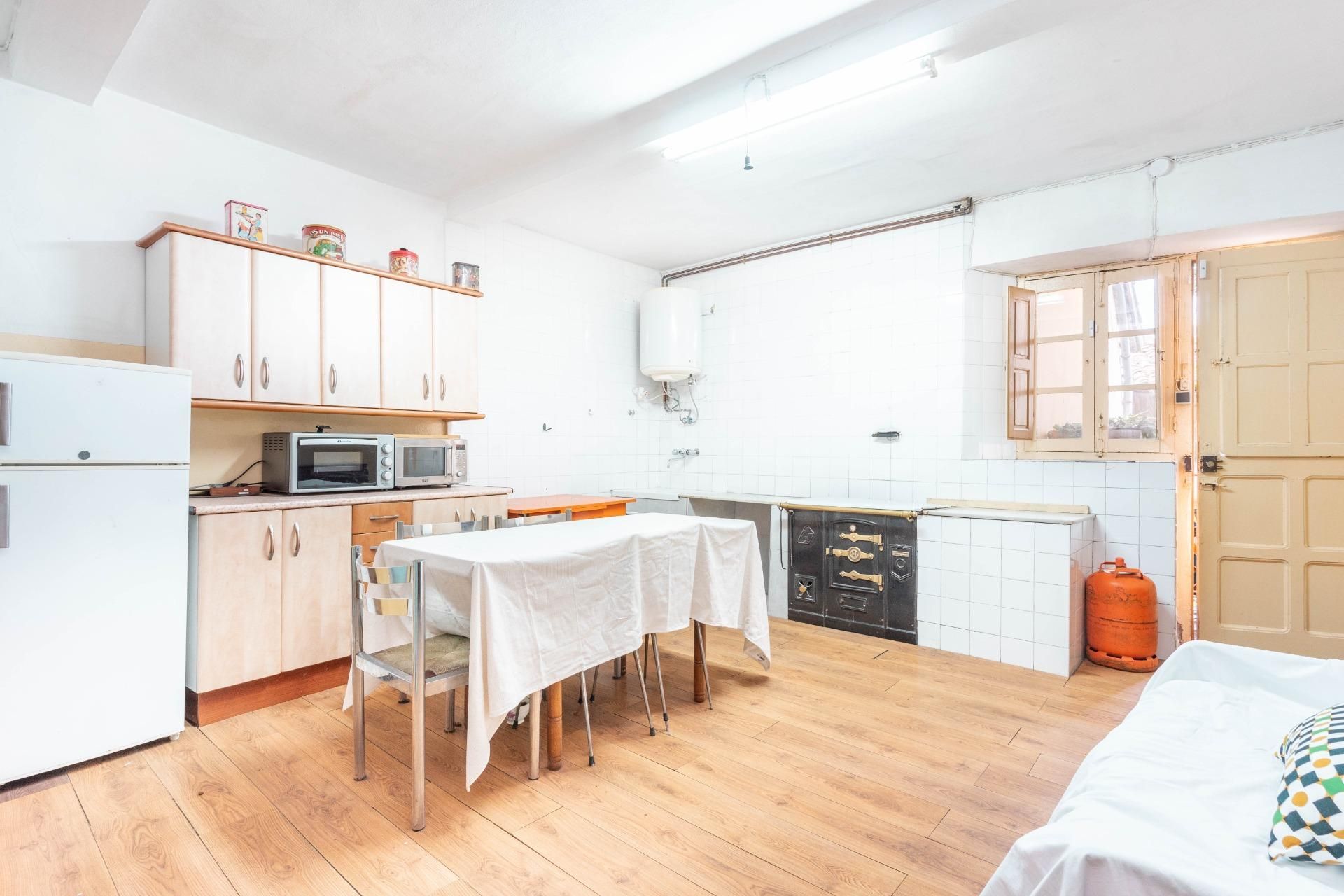 Cocina de Casa o chalet en venta en Oviedo  con Alarma