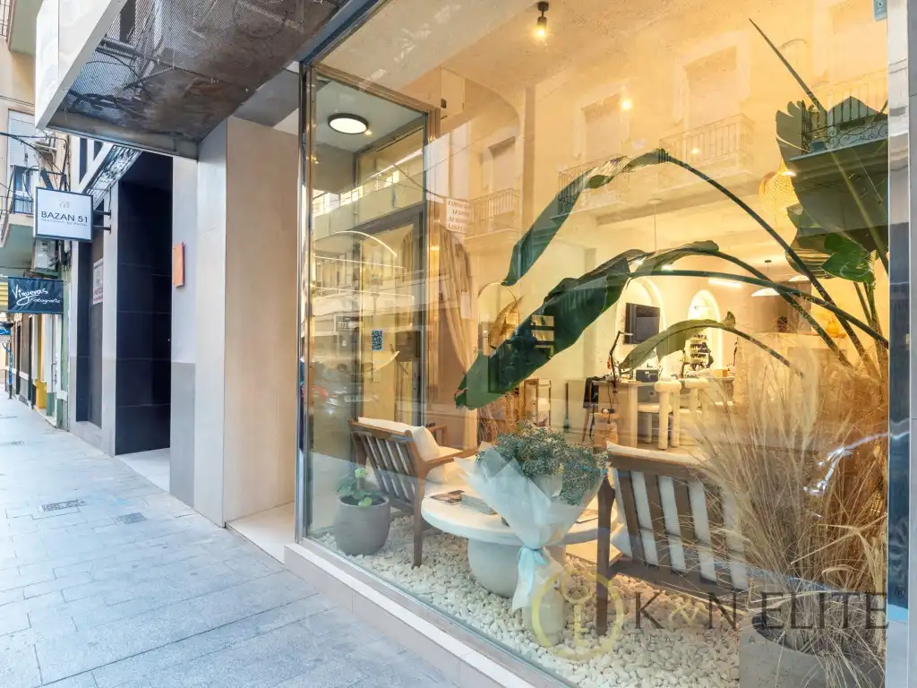 Local comercial en traspàs a Calle Bazan, imagen 16