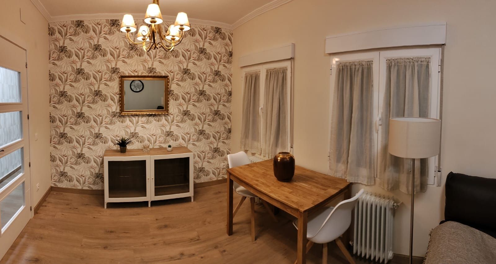 Menjador de Apartament de lloguer en  Toledo Capital amb Calefacció, Parquet i Moblat