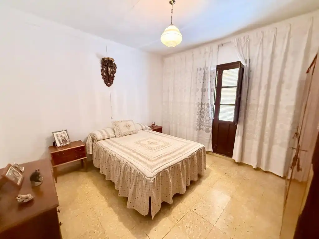 Dormitori de Casa o xalet en venda en Jayena amb Balcó