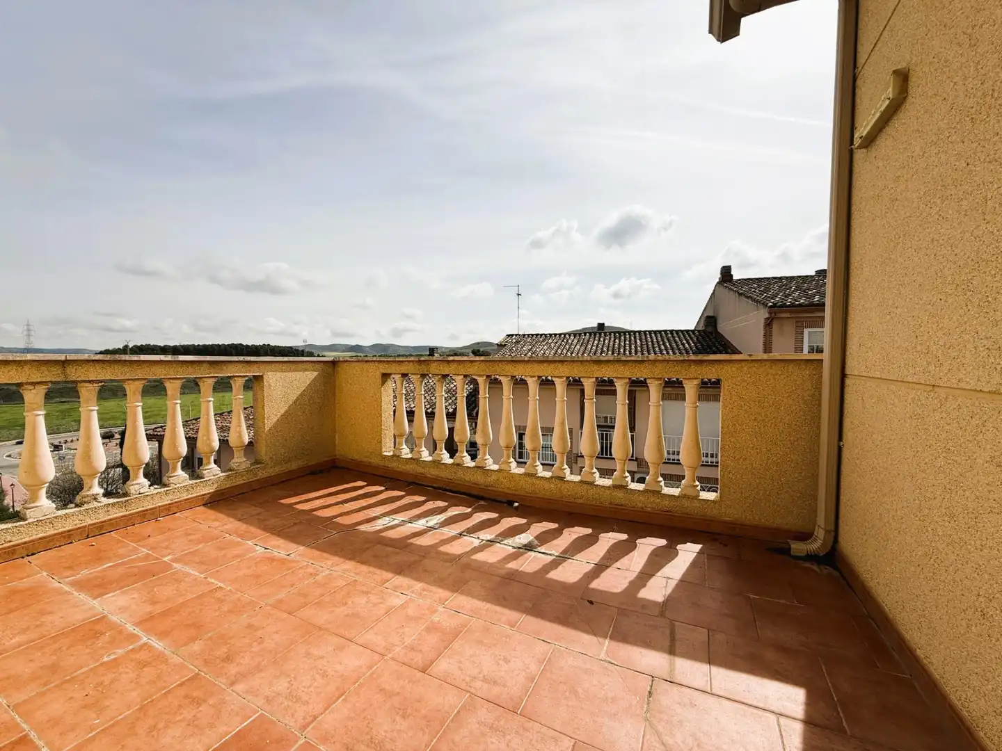Terraza de Casa adosada en venta en Loeches con Calefacción, Jardín privado y Terraza