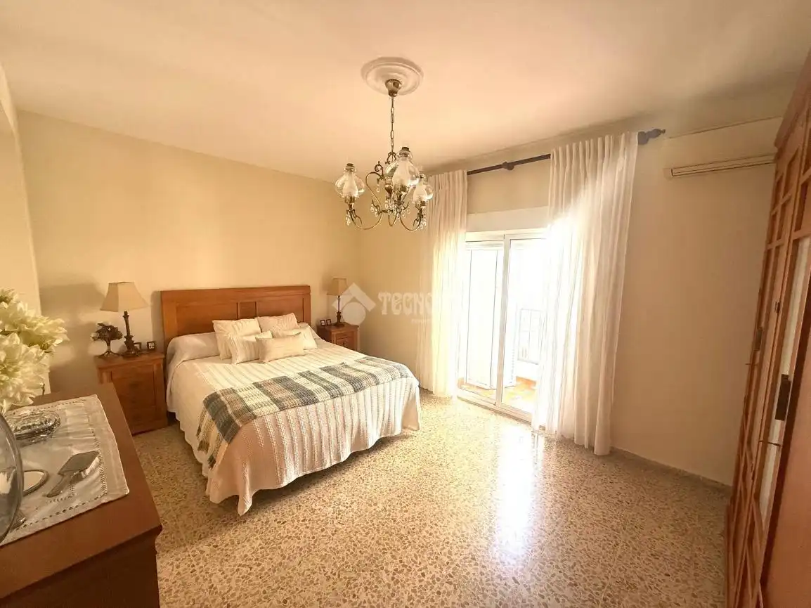 Bedroom of Detached homes for sale in San Juan de Aznalfarache