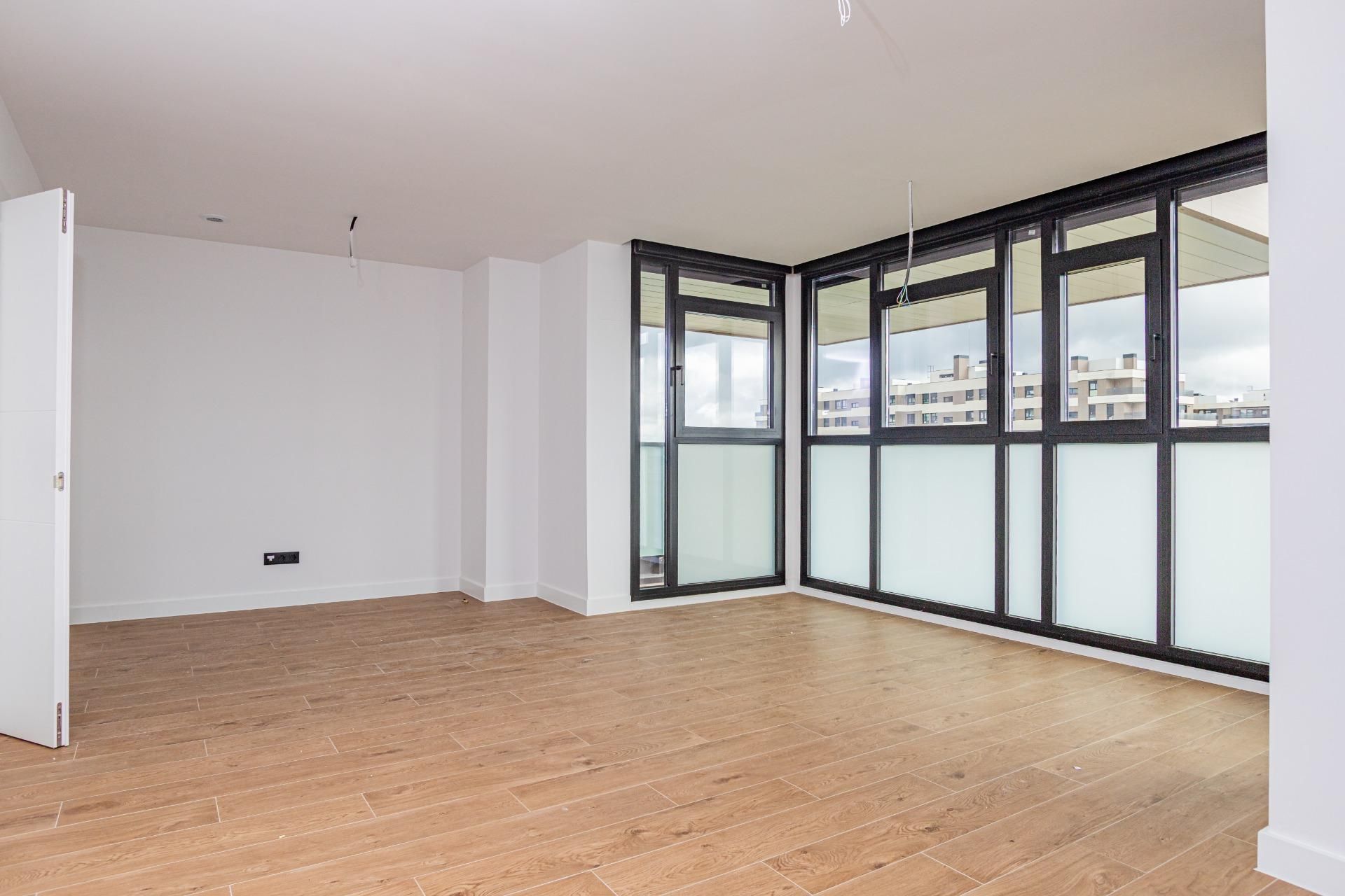 Living room of Flat for sale in Tres Cantos  with Private garden, Terrace and Storage room