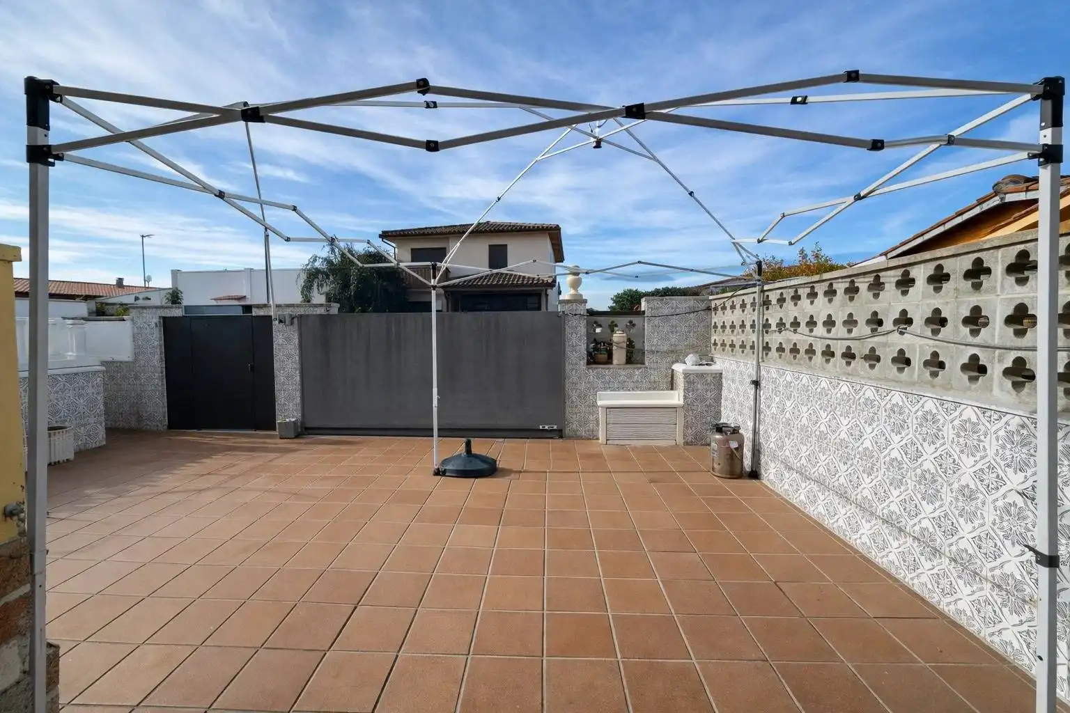 Terrassa de Casa o xalet en venda en Empuriabrava amb Aire condicionat, Calefacció i Jardí privat