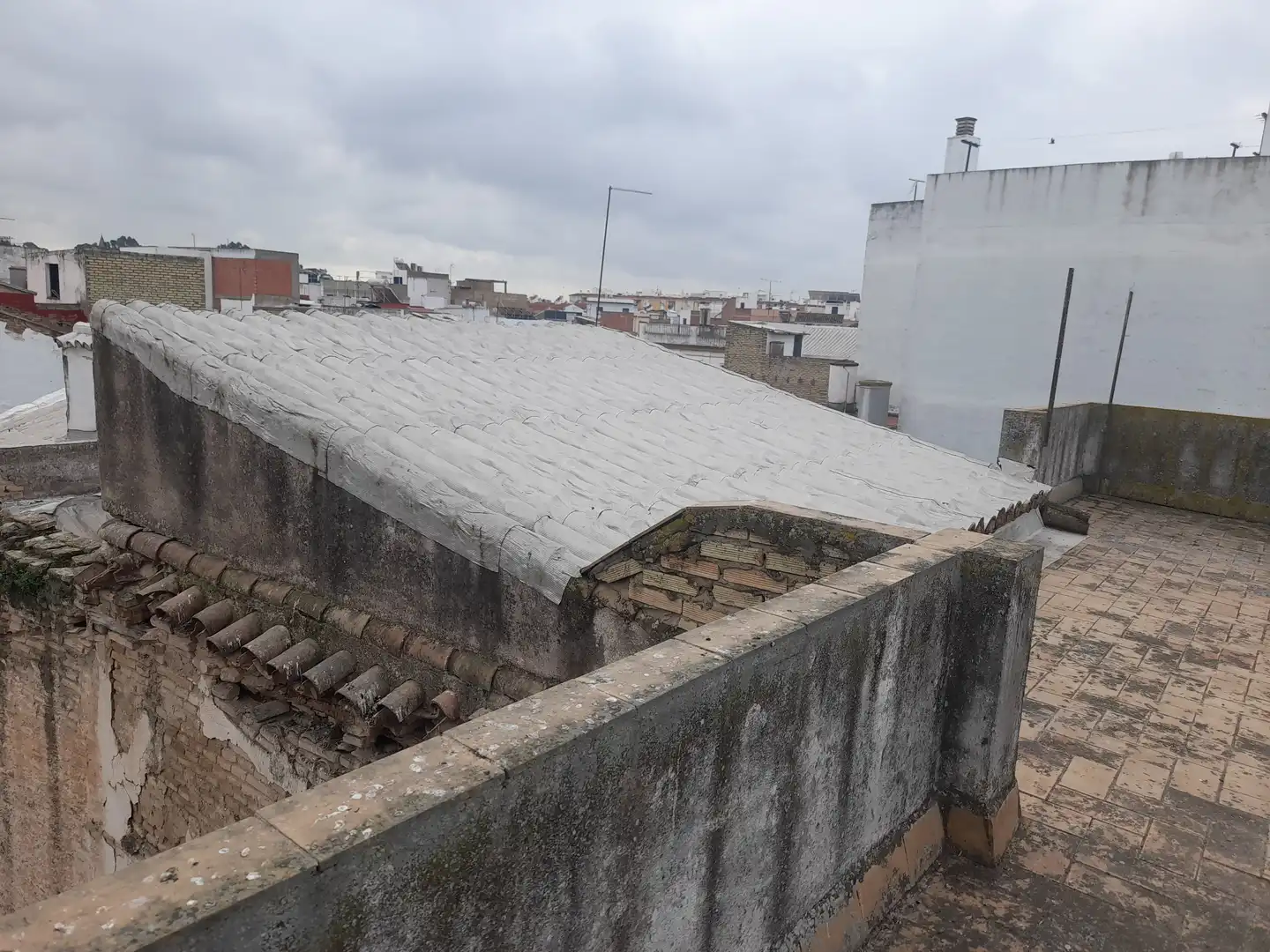 Vista exterior de Casa o xalet en venda en La Algaba amb Calefacció, Moblat i Rentadora