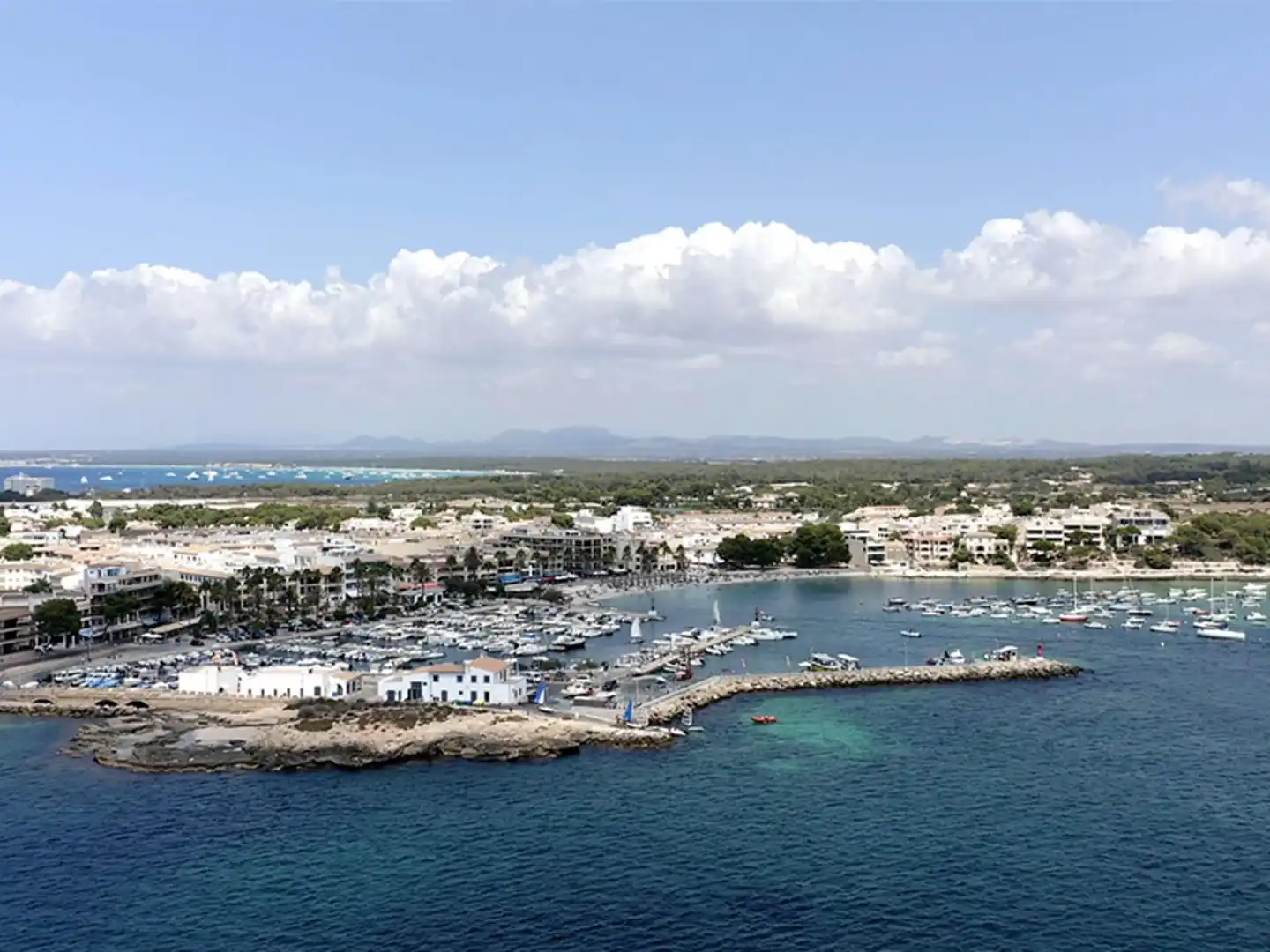 Vista exterior de Dúplex en venda en Ses Salines amb Aire condicionat, Calefacció i Jardí privat