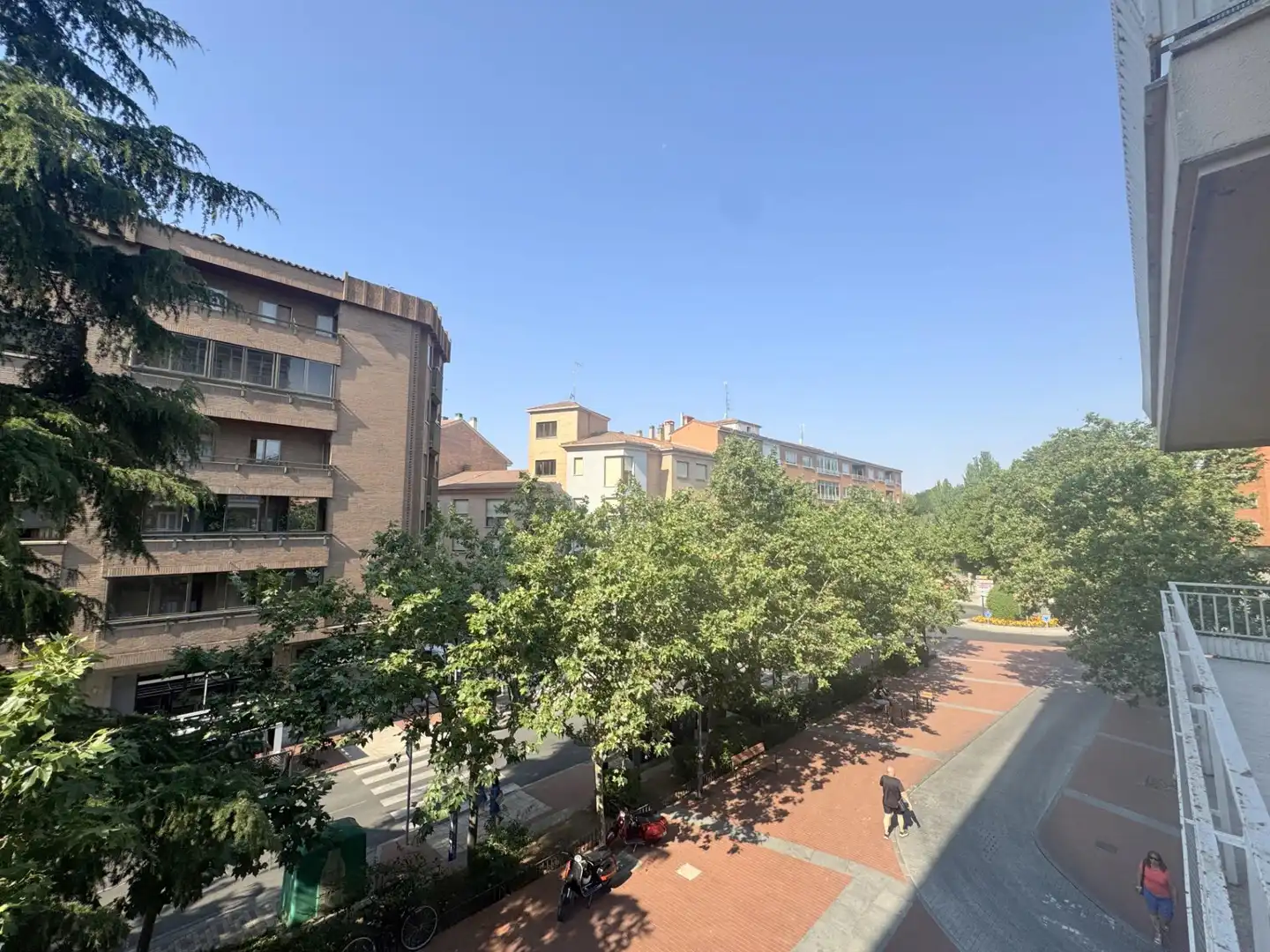 Vista exterior de Piso de alquiler en Ávila con Parquet y Amueblado