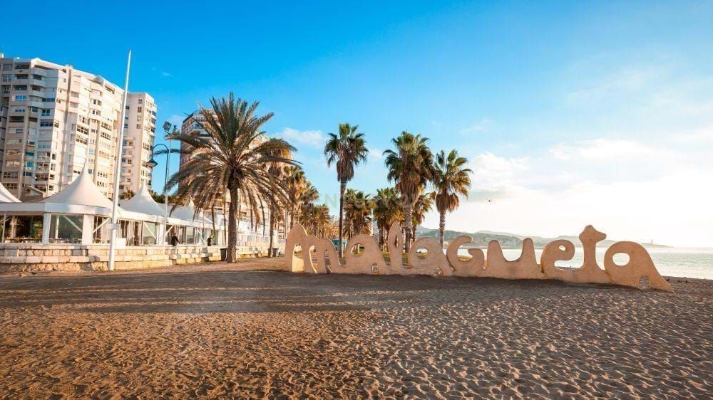 Exterior view of Flat for sale in Málaga Capital  with Air Conditioner and Terrace