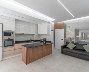 Kitchen of Apartment for sale in  Granada Capital  with Air Conditioner, Heating and Furnished