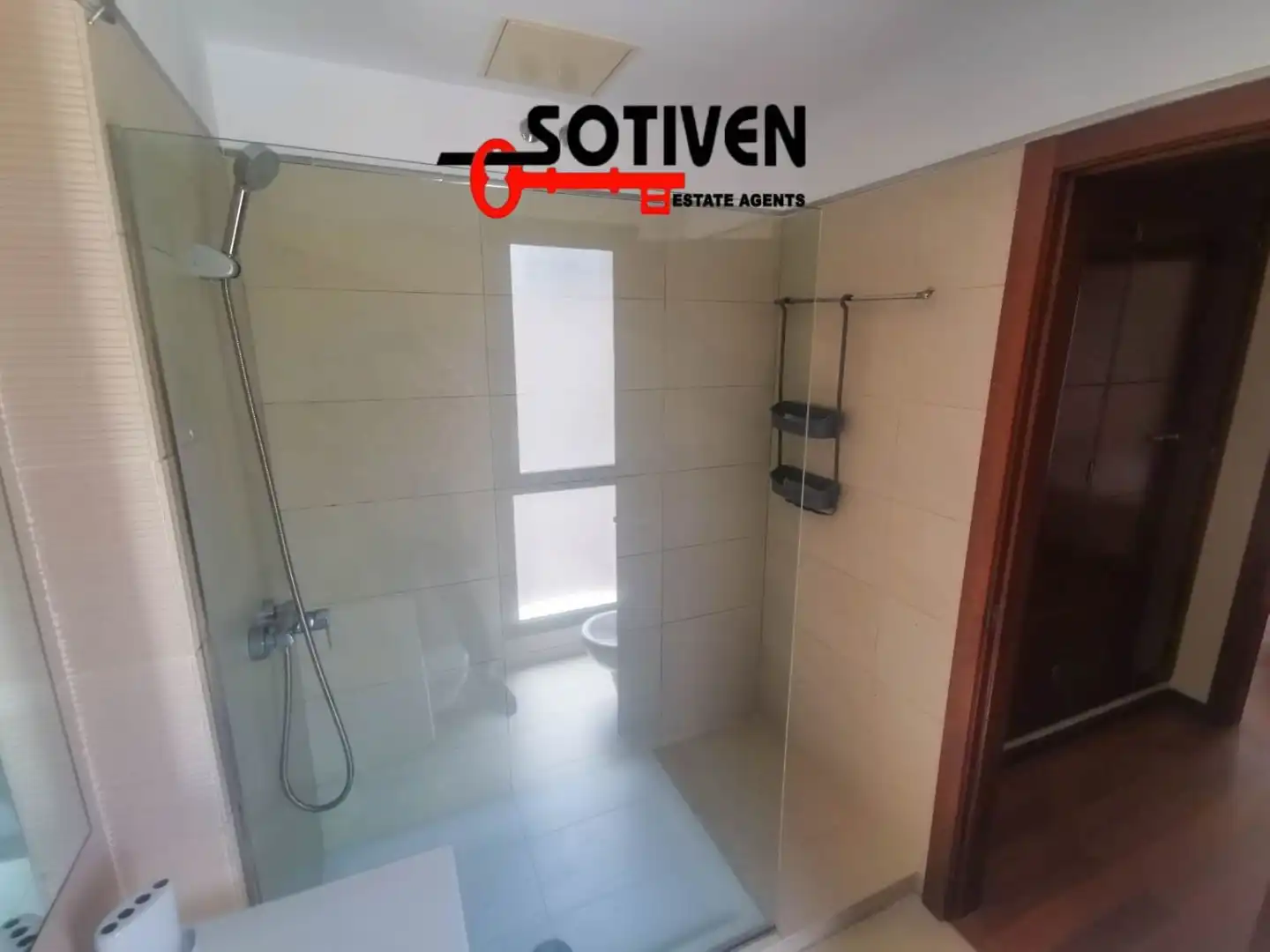 Badezimmer von Dachboden zum Verkauf in Adeje mit Terrasse und Möbliert