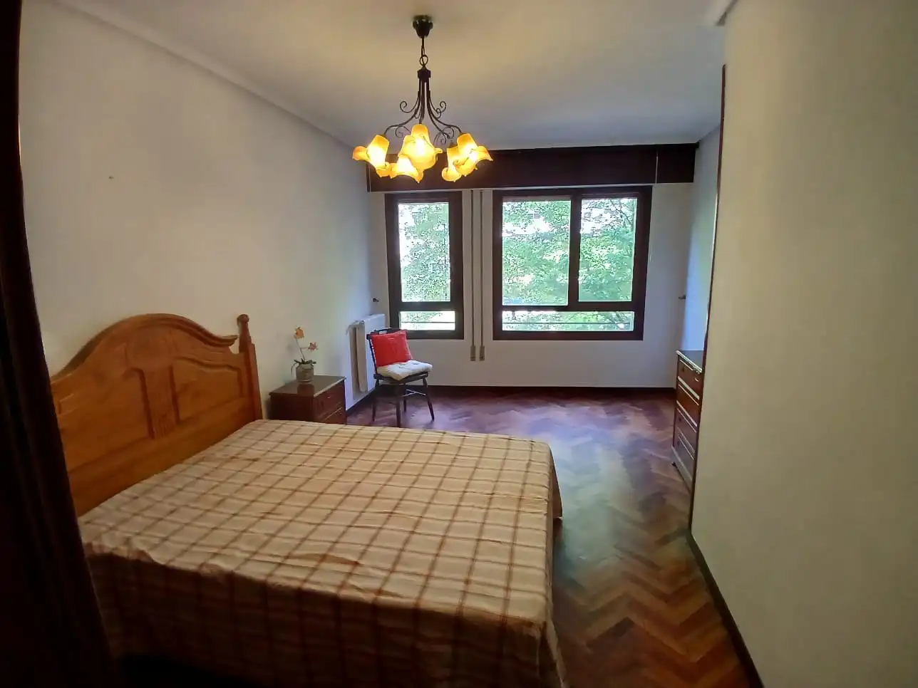 Dormitori de Apartament en venda en Santander amb Calefacció, Parquet i Forn
