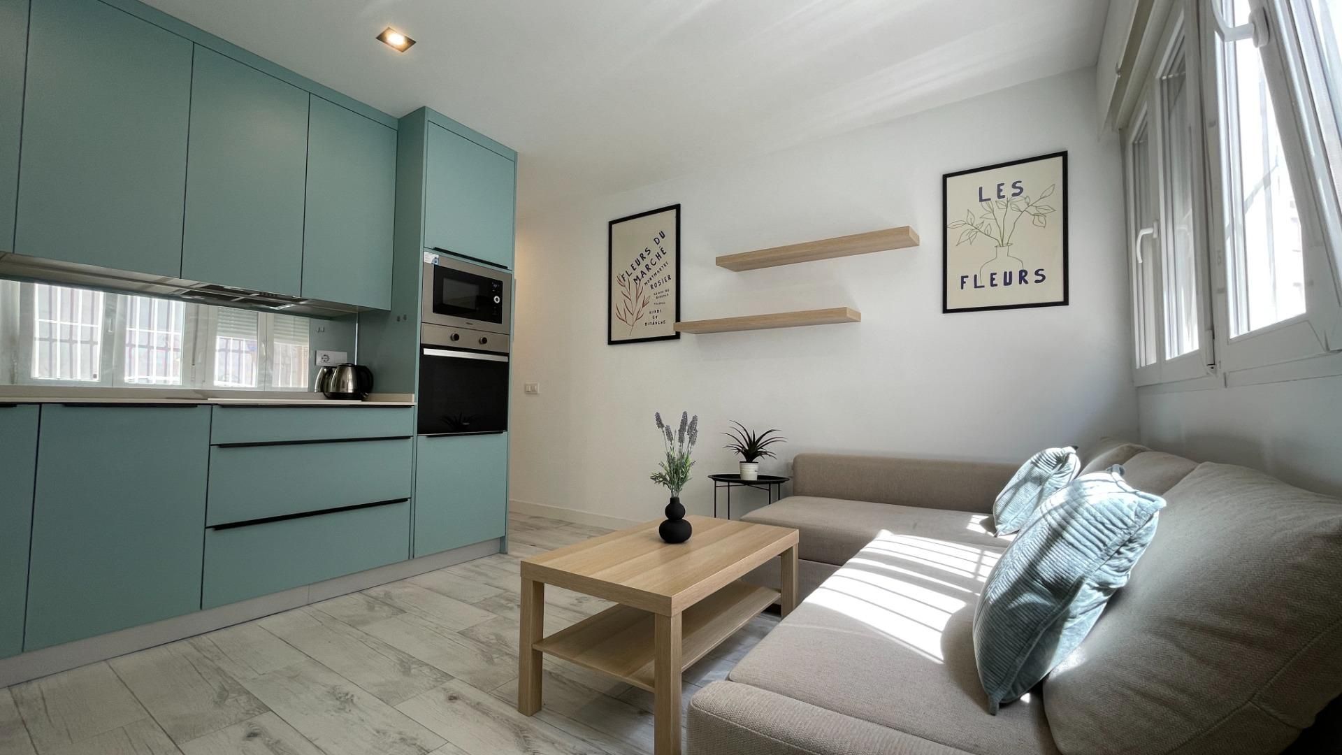 Living room of Flat to rent in  Madrid Capital