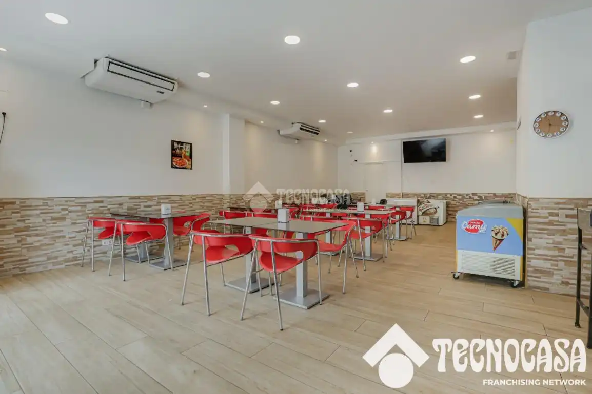 Business premises for sale in Torrent Ballester, imagen 4