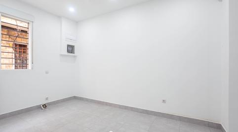 Photo 3 of Planta baja for sale in Carrer de Sugranyes, Sants-Badal, Barcelona