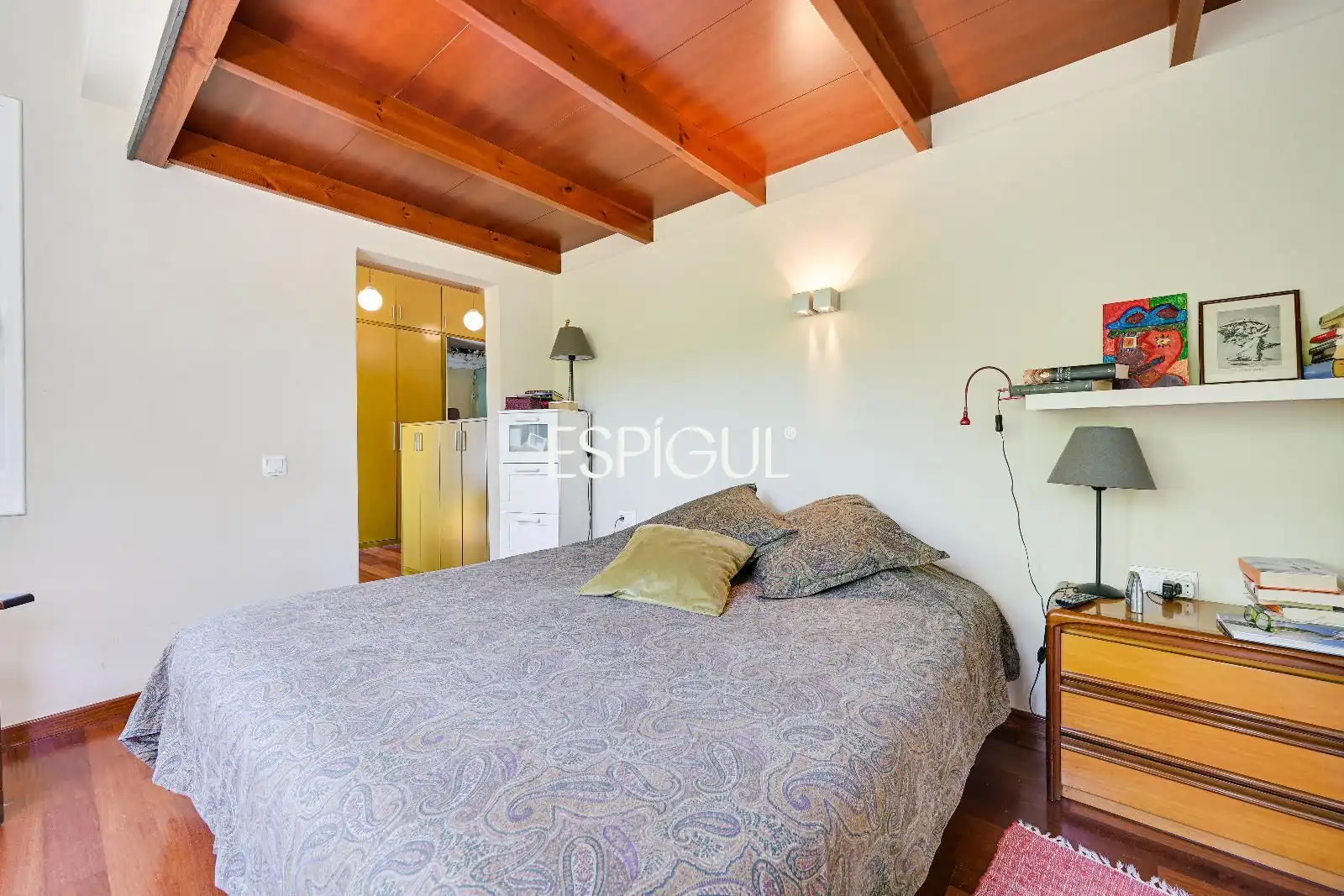 Dormitori de Casa o xalet en venda en Cerdanyola del Vallès amb Calefacció, Parquet i Terrassa