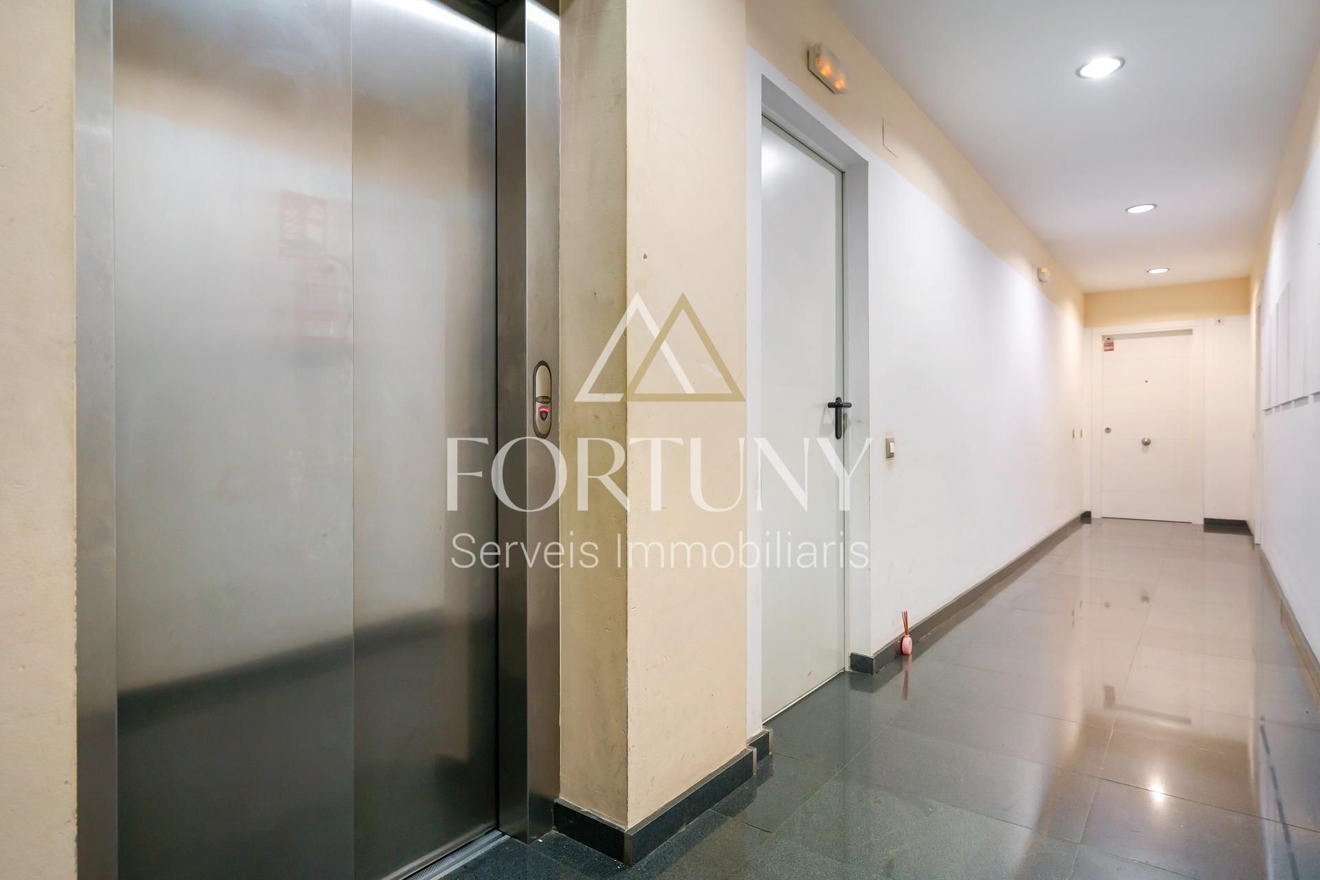 Àtic en venda en Reus amb Jardí privat, Parquet i Traster