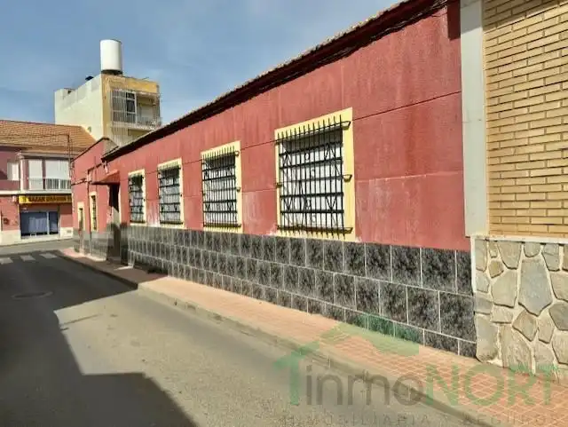 Vista exterior de Edifici en venda en Cartagena