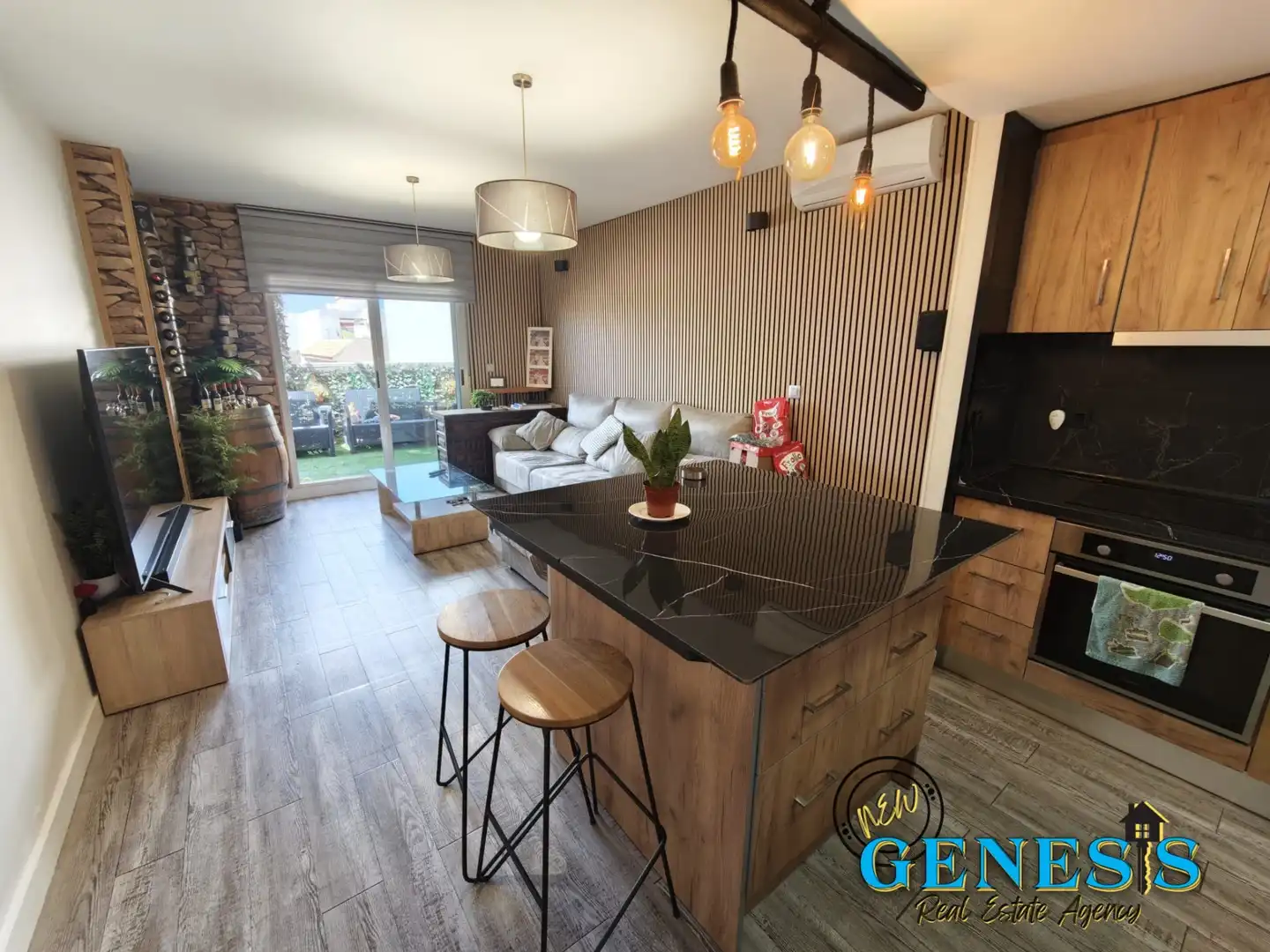 Sala de estar de Ático en venta en Torrevieja con Aire acondicionado, Terraza y Amueblado