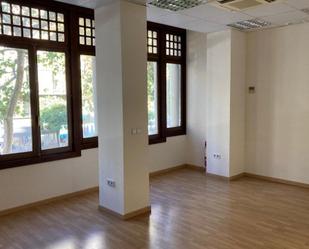 Office to rent in  Córdoba Capital  with Air Conditioner