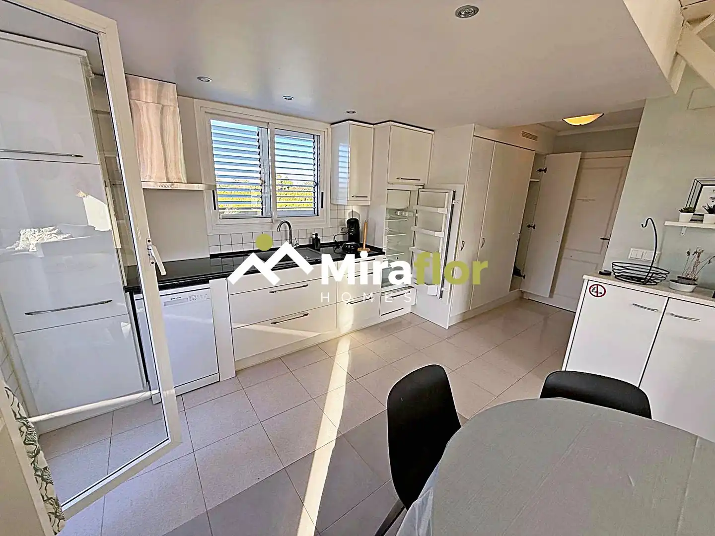 Cocina de Apartamento en venta en Dénia con Aire acondicionado, Terraza y Amueblado