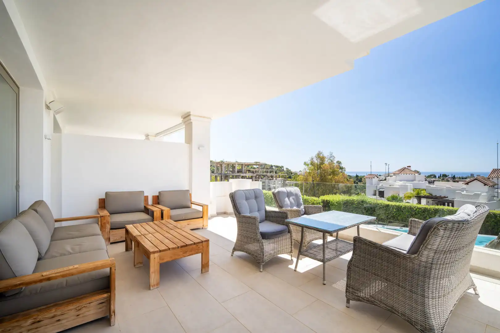 Home with terrace for sale in Nueva Andalucía, imagen 3
