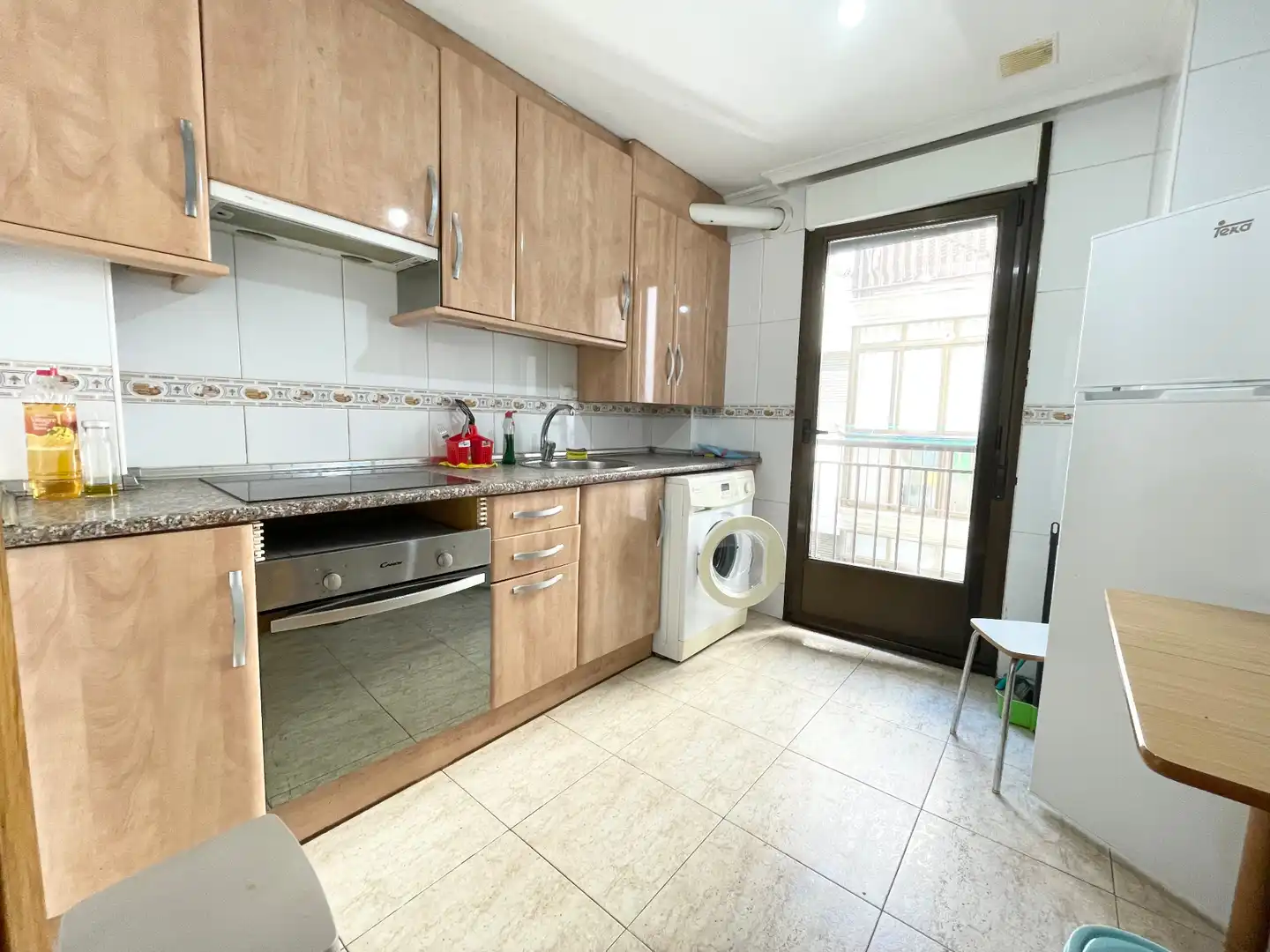 Kitchen of Flat for rent in Salamanca  with Heating, Parquet flooring and Furnished