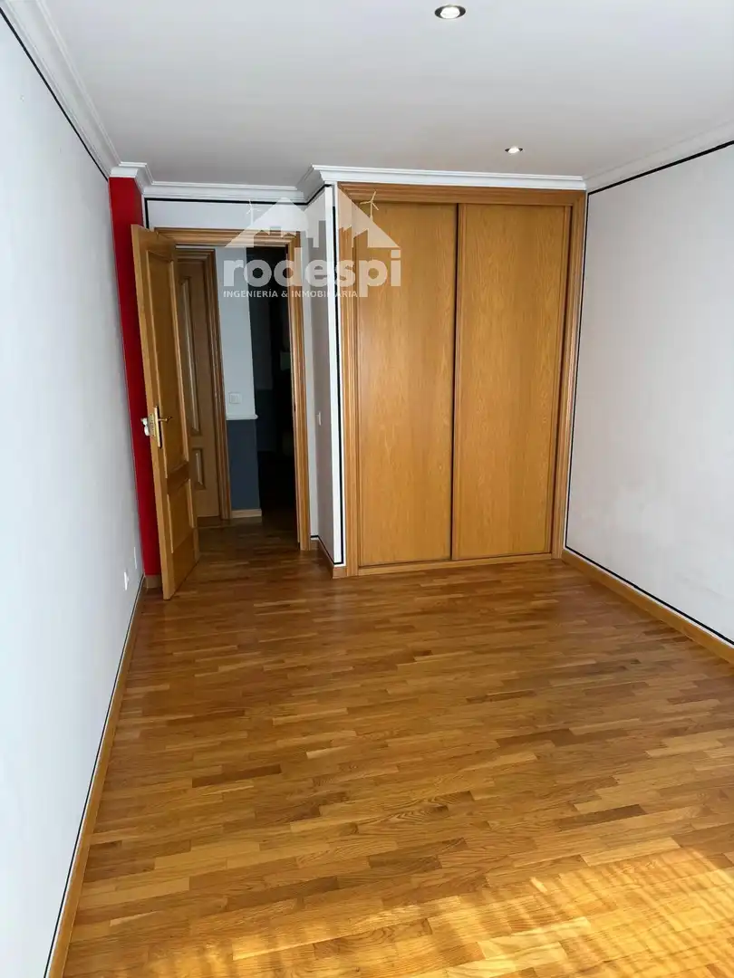 Habitación de Piso de alquiler en Ponteareas, Pontevedra