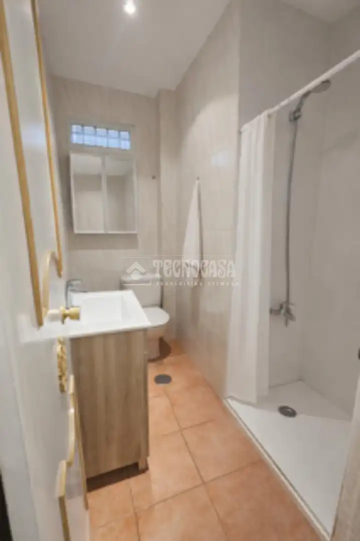 Baño de Piso en venta en Madrid con Calefacción