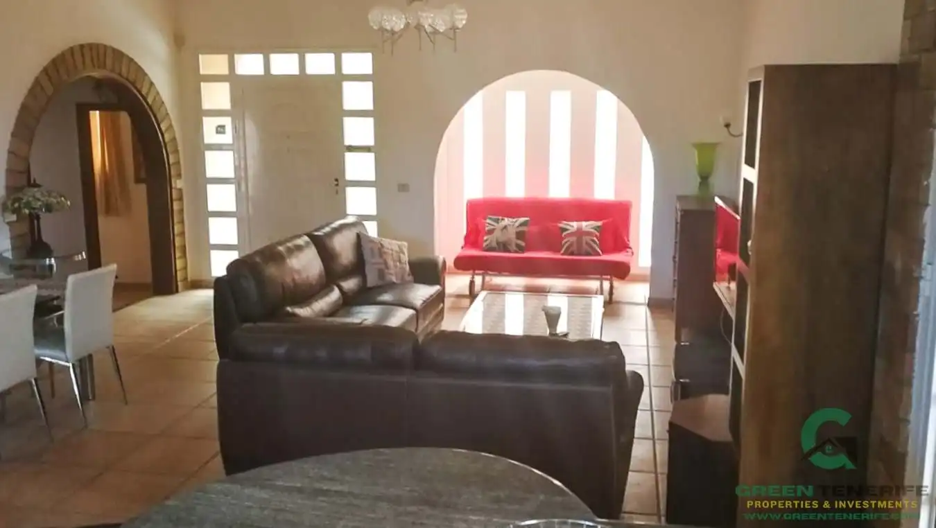Sala de estar de Casa o chalet en venta en Arona con Piscina