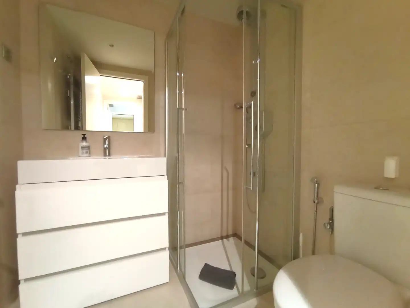 Baño de Piso en venta en Barcelona con Aire acondicionado, Calefacción y Parquet