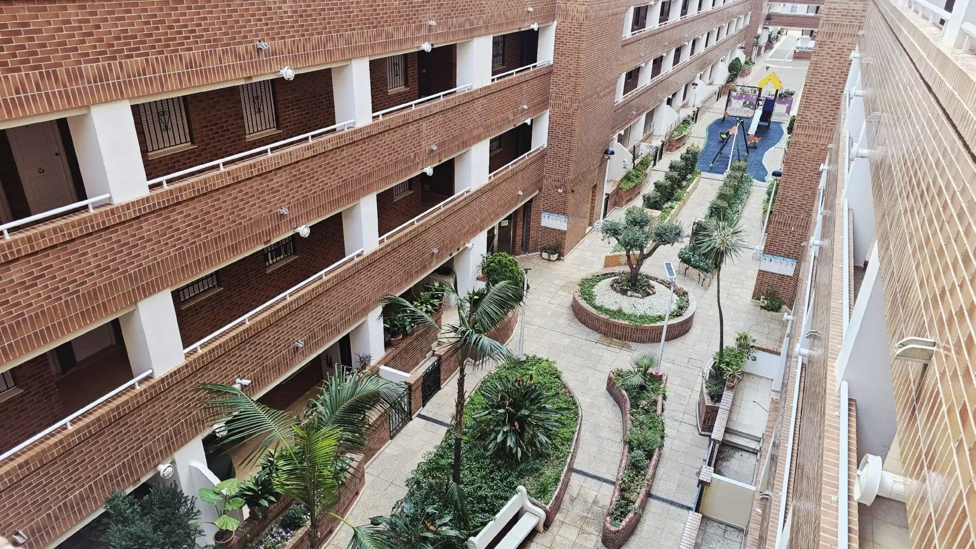 Vista exterior de Apartamento en venta en Oropesa del Mar / Orpesa con Aire acondicionado, Calefacción y Terraza